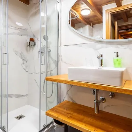 Entreville Centro Citta דירה אאוסטה